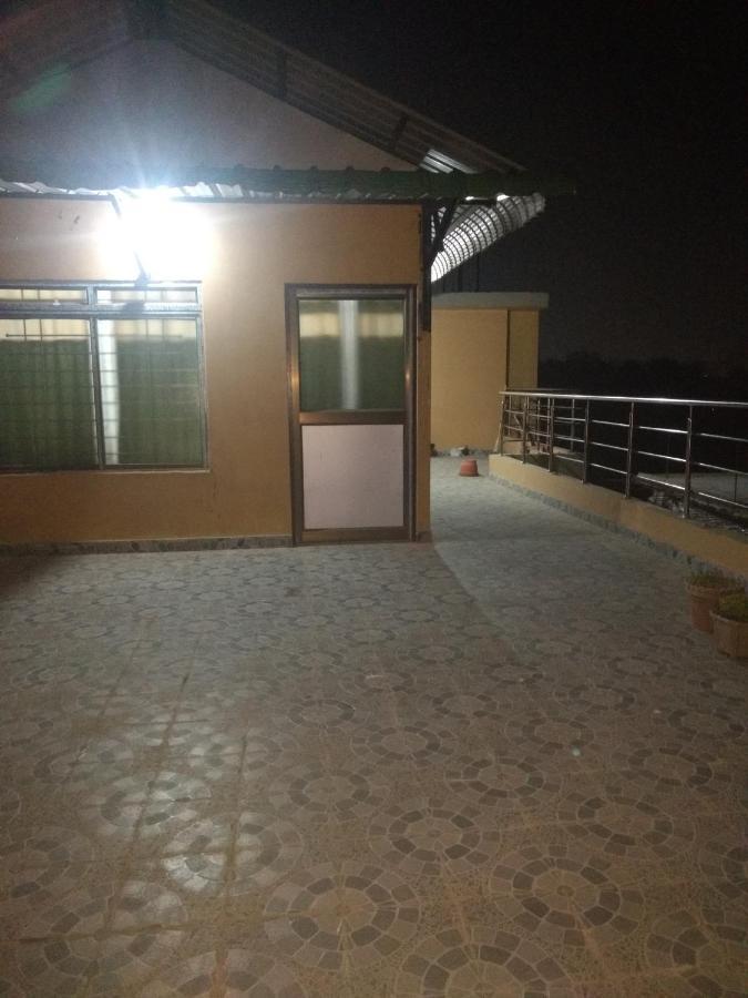 Woodland Lodge And Restaurant Guwahati Luaran gambar