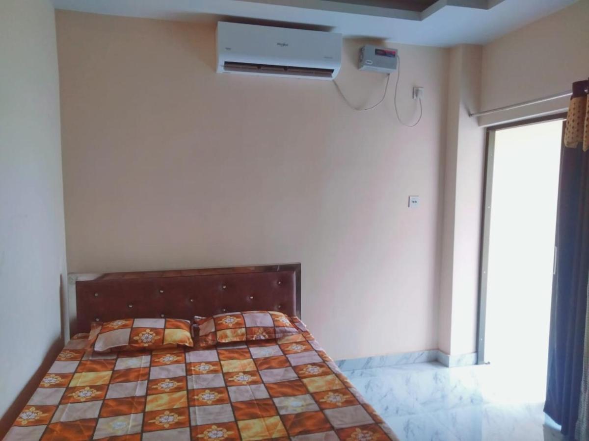 Woodland Lodge And Restaurant Guwahati Luaran gambar